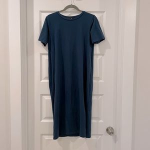 Tuckernuck Pomander Place blue t shirt dress